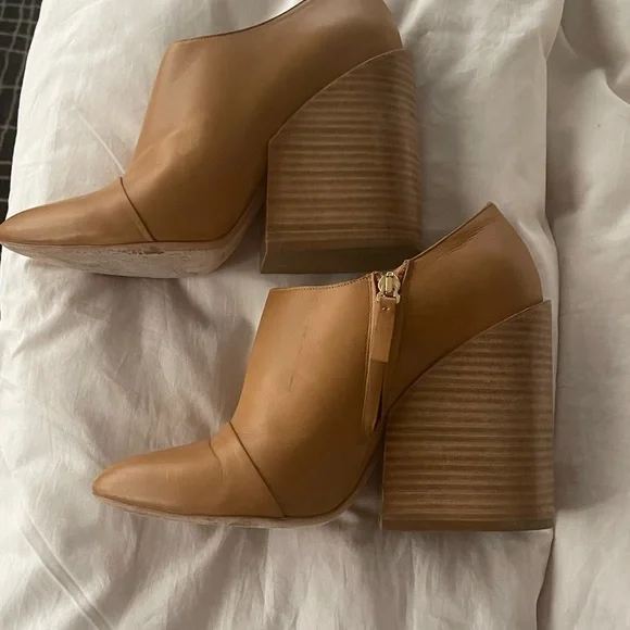 Chloe bootie